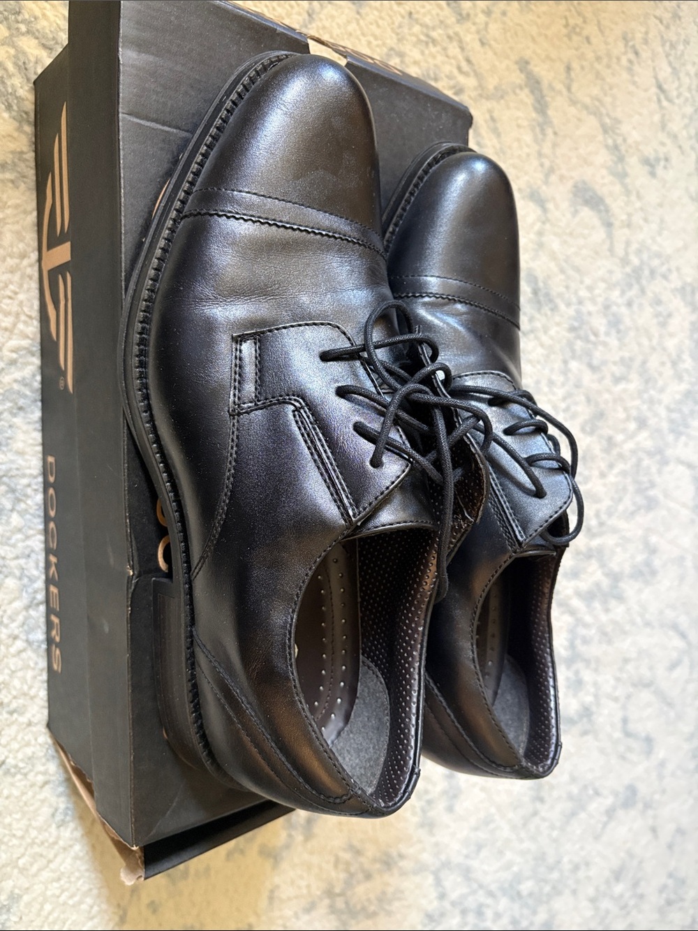 Dockers menโs dress shoes